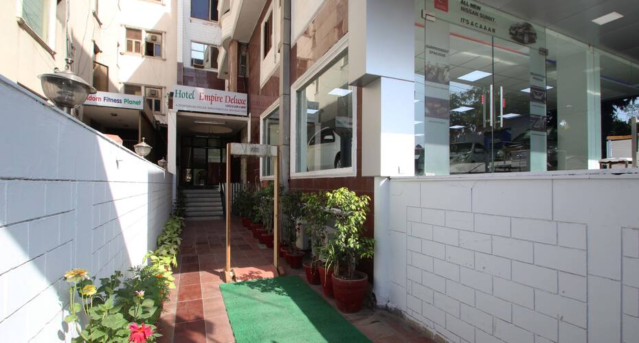 Hotel Empire Deluxe, New Delhi 4